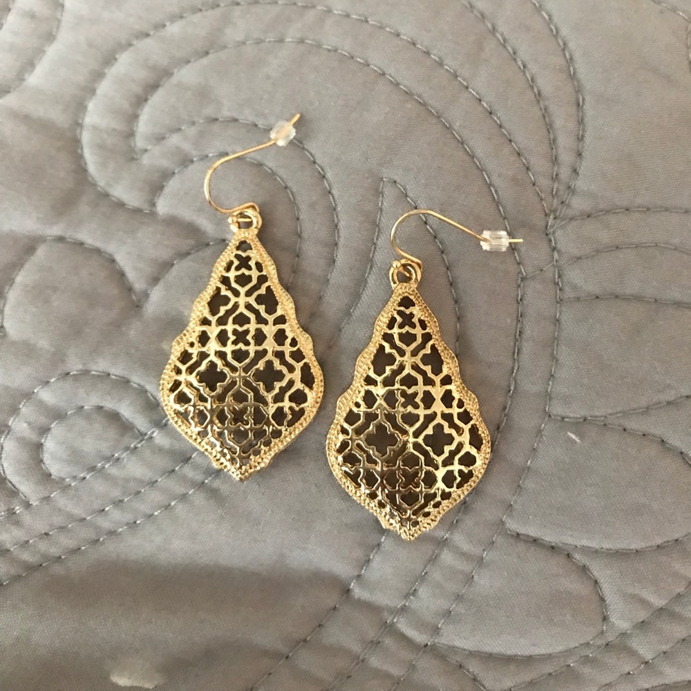 Clover Filigree Dangle Drop Earrings like KS